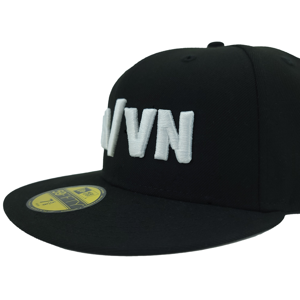 NEW ERA® 59FIFTY FITTED - DR/VN LE MANS 2026 CAP